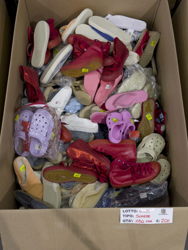 Bancale di Scarpe - ON85